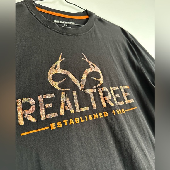 Realtree TShirt Large - Picture 4 of 4